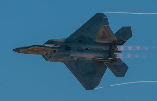 YψD܊F-22[ΑC